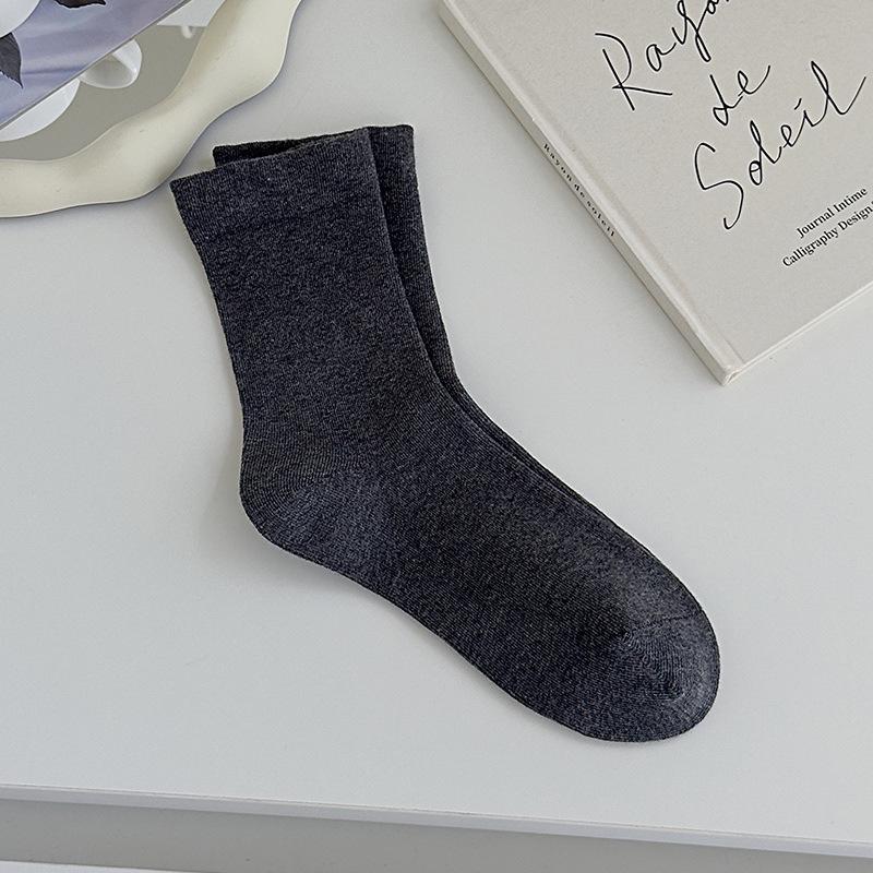 Women's Antibacterial Odor-Resistant Mid-Calf Cotton Scrunch Socks - Black & White, Postpartum Friendly, Spring/Autumn Style