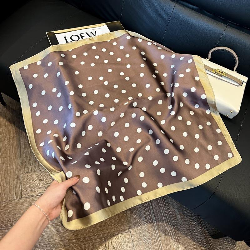 70 Silk Scarves, Square Scarves, High-End Sense, Fashionable And Versatile, Professional Imitation Silk, Small Scarves, Retro Printed Silk Scarves