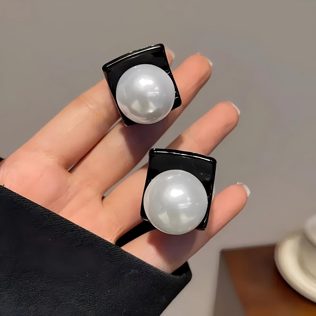 2pcs Light Luxury Pearl Hair with Mini Strong Grip Design Suitable for Fragmented Fashion Elegant Texture Versatile Headwear