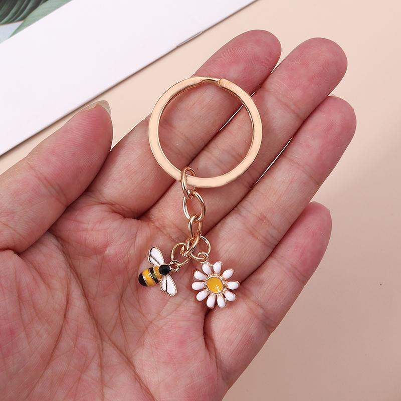 Süßer Schlüsselanhänger Emaille Biene Herz Blume Schlüsselring Garten Schlüsselanhänger Souvenir Geschenke für Frauen Männer Handtaschenzubehör Schmuck Geschenk