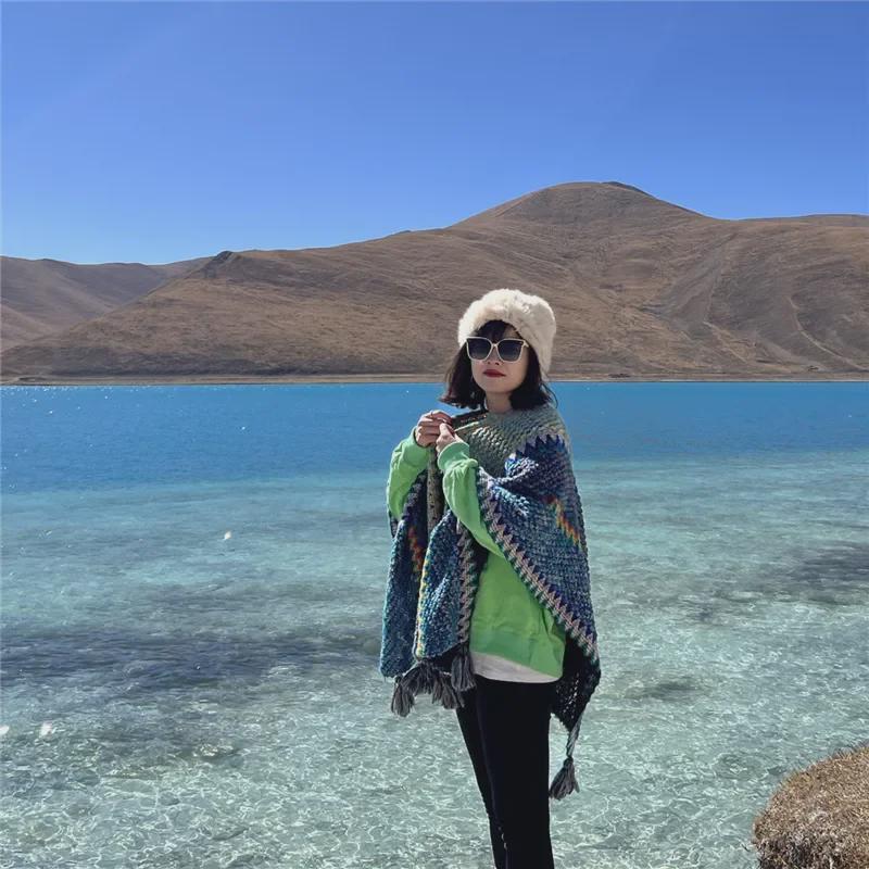 Ethnische Xinjiang Qinghai Reiseumhang & Schal: Stilvolles Fotoshooting-Tuch für die nordwestlichen Grasländer