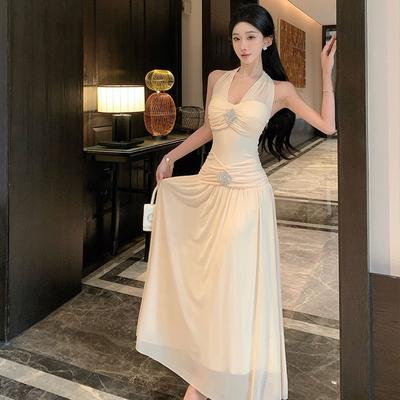 French Neck, Waist and Thin Seaside Vacation Dress, Sexy Halter, Pure Desire, Long and Advanced Waist Pinching Skirt