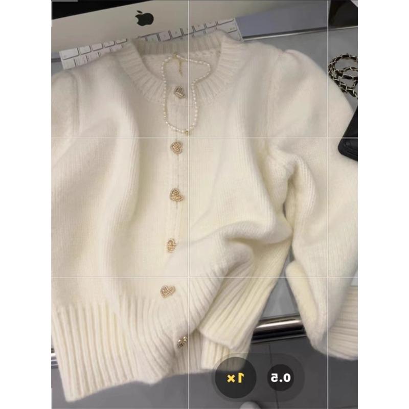 Soft glutinous love buckle knitted cardigan women's autumn and winter thickened gentle wind sweater jacket high-end top