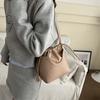 Sac à main seau tendance en matière PU Parfait pour les trajets quotidiens Utilisation décontractée élégante