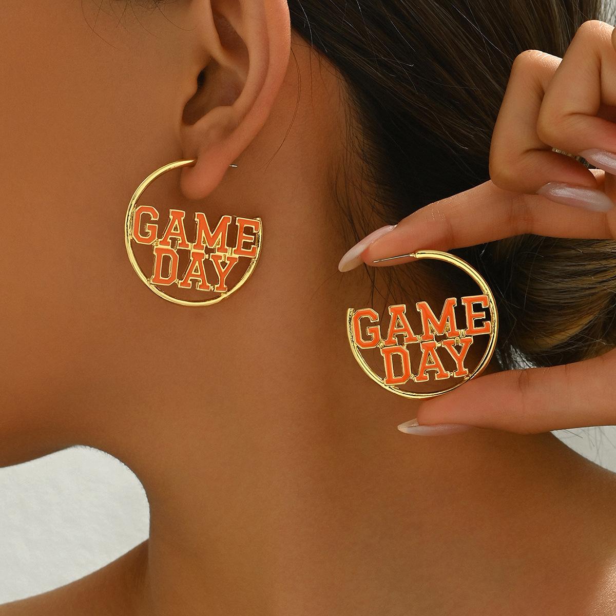 

Простые и стильные женские серьги-гвоздики с английским алфавитом, высококачественные серьги с капающим маслом, персонализированные универсальные серьги