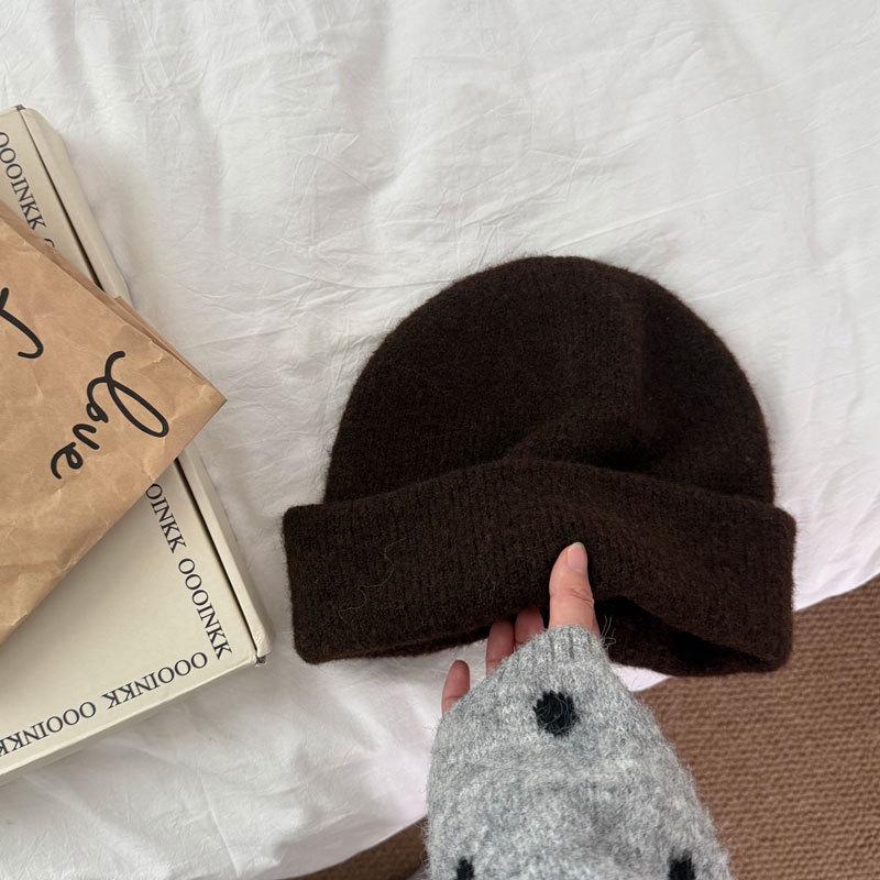 Women's Super Soft Knitted Beanie - Solid Color, Windproof, Winter Warm Wool Hat for Cold Weather.