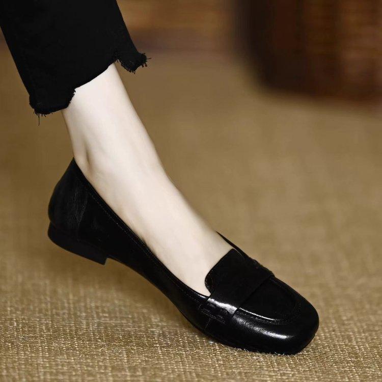 French Soft Leather Shallow Mouth Flat-soled Single Shoes Women's 2025 New Soft-soled One-pedal Square Head Low-heeled Doudou Loafers