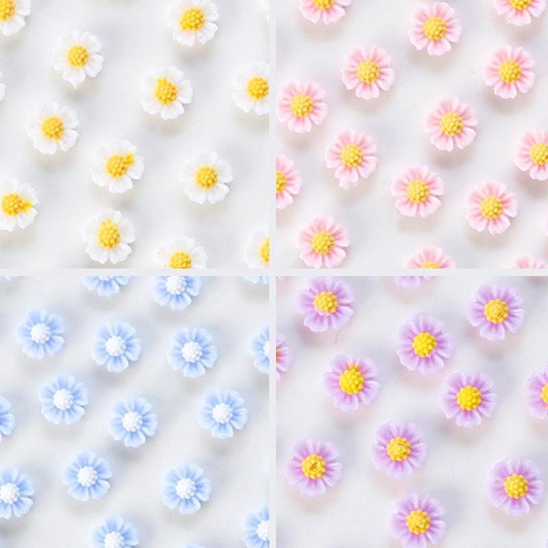 50 Pièces Mini Marguerites 3D Charms Nail Art Accessoires Fournitures de Décoration Manucure Matériaux Design Dos Plat Bijoux d'Ongle DIY