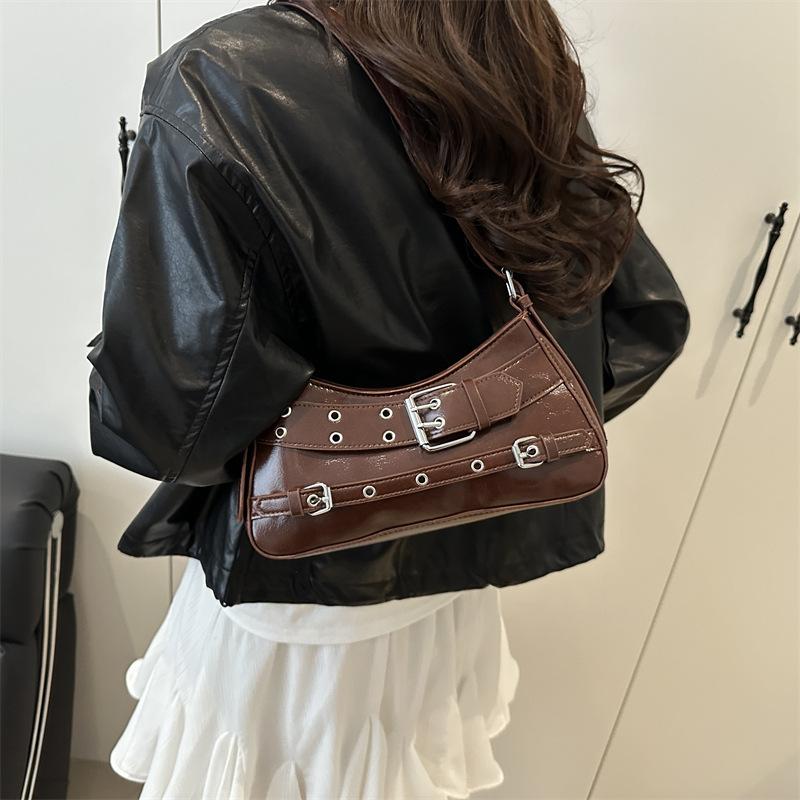 2025 Simple Rivet Fashion Spring New Trend Foreign Personality Design Shoulder Crossbody Underarm Bag Woman