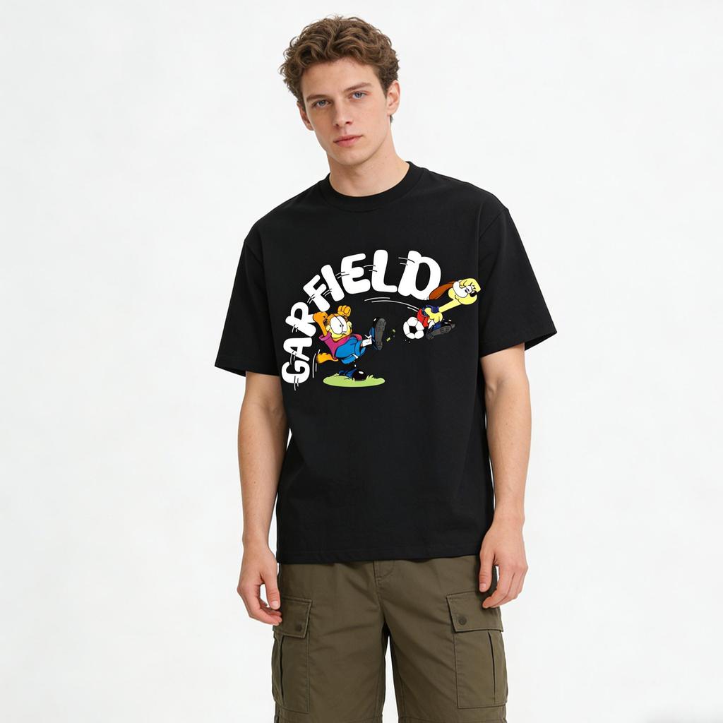 Garfield Football Fun Trendy T-Shirt! American Retro Loose-Fitting Short Sleeve, Unisex, Oversize Couple Tee