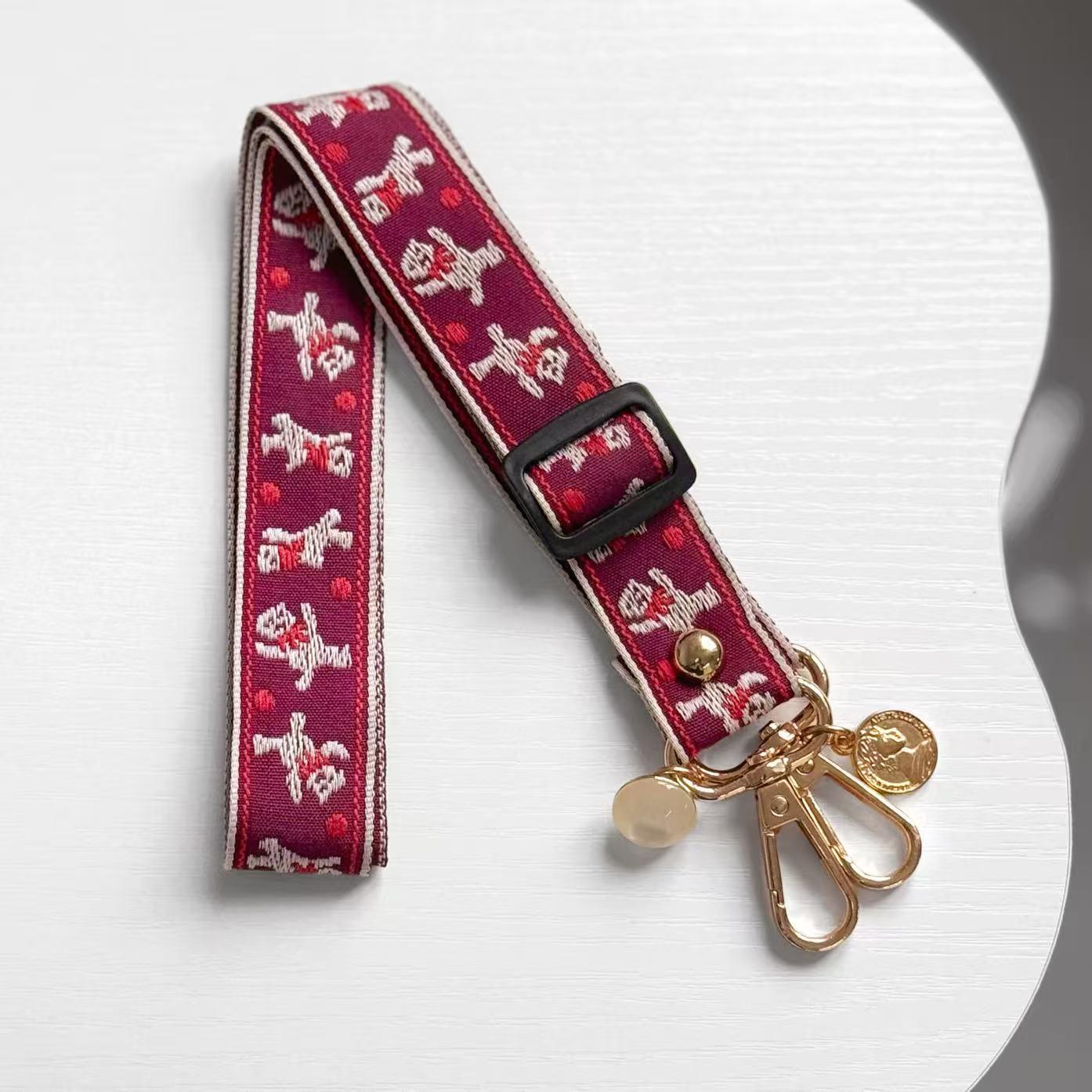 

Christmas Bear Embroidery Phone Lanyard: Fashionable, Multi-Purpose, Sturdy & Portable Anti-Lost Bag Strap