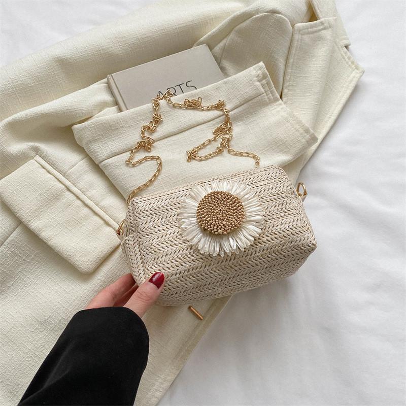 

Stylish Minimalist Women s Shoulder Bag Chic Woven Chain Crossbody Handbag Perfect For Daily Use кремовый