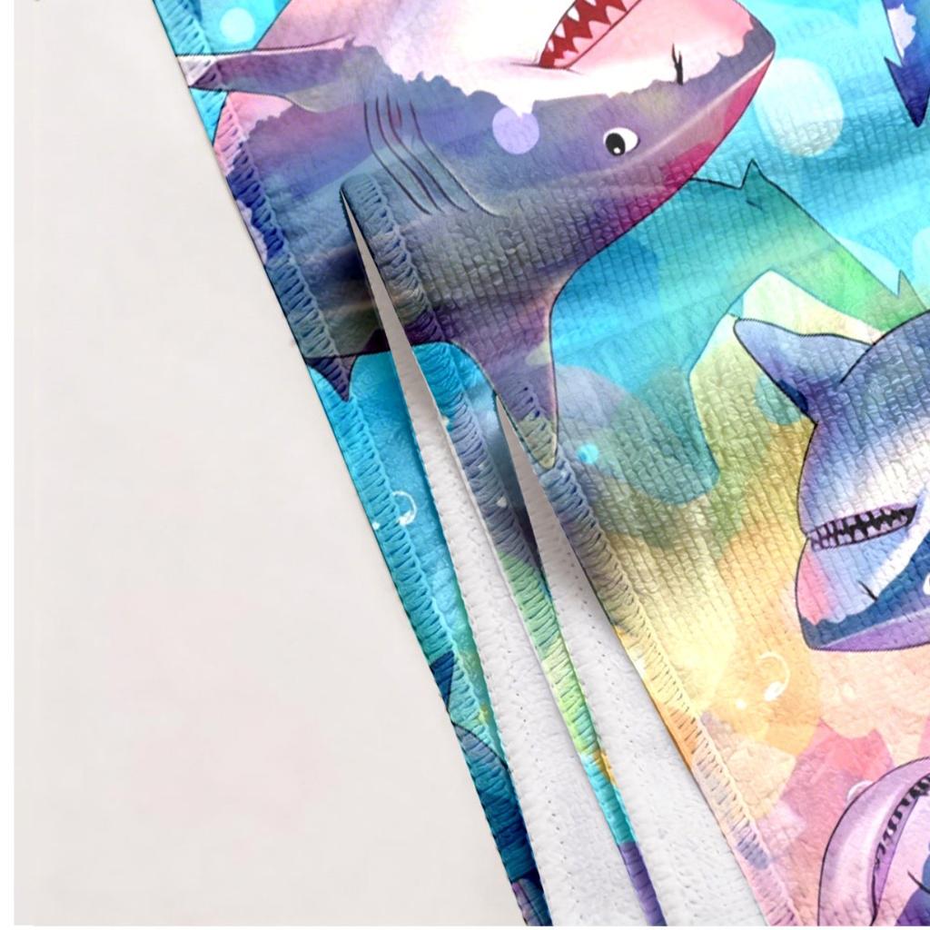 Watercolor shark print theme polyester microfiber beach towel is highly absorbent, suitable for swimming and beach outings