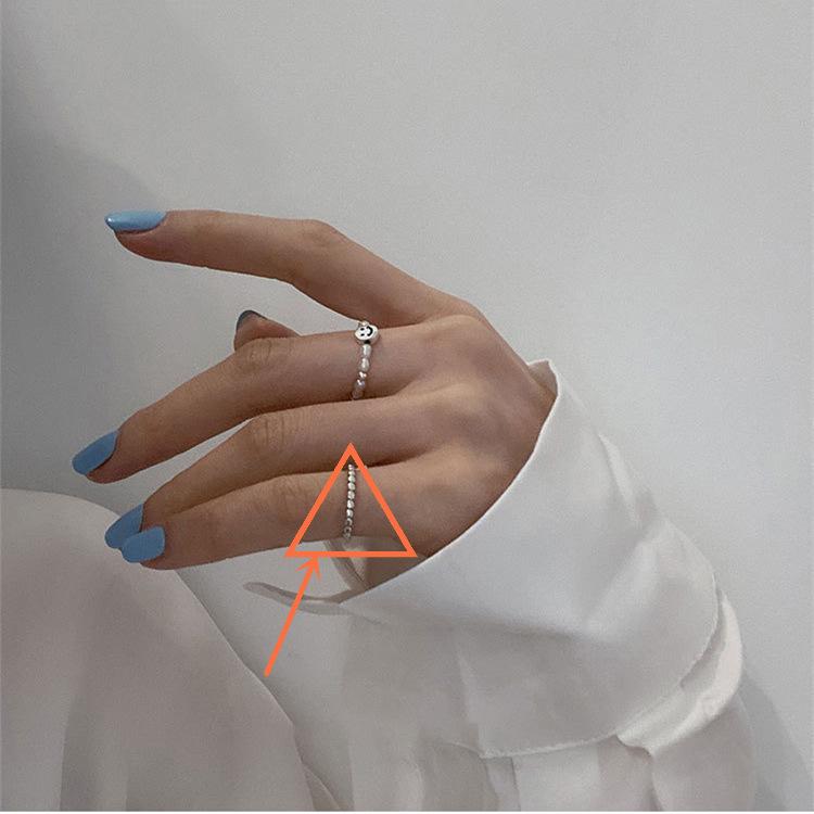 Korean Style Retro Pearl Elastic Ring for Women - Elegant and Trendy Temperament Finger Accessory Adjustable