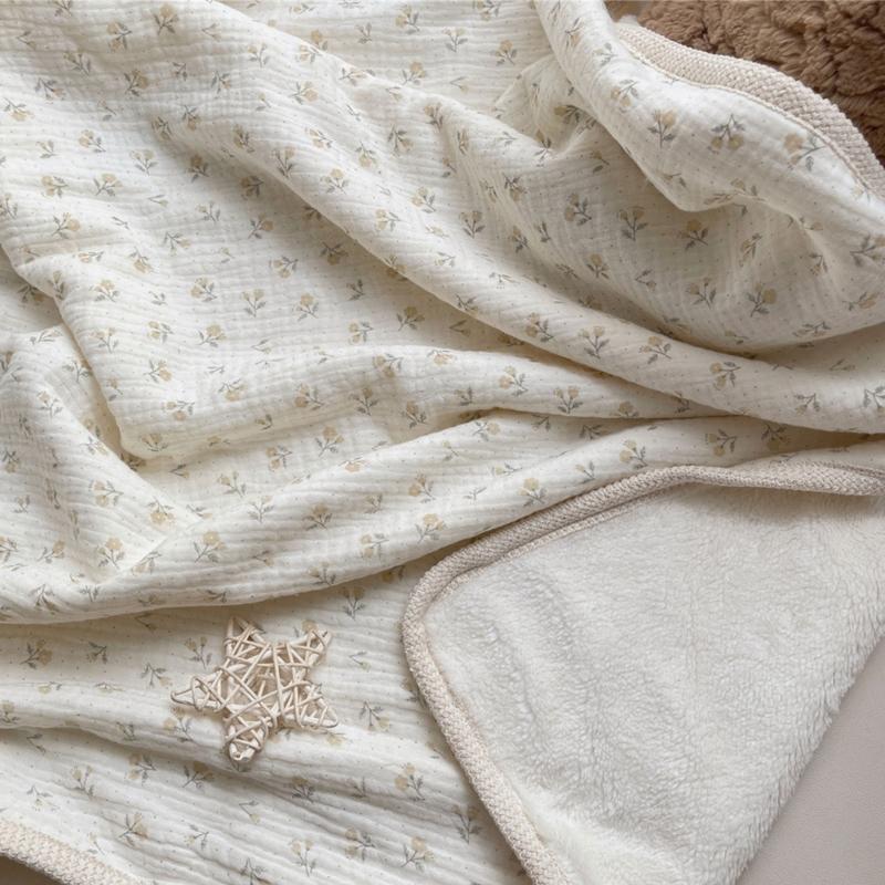 Couverture en Coton Imprimé Réversible Bord Crochet Fleur Couverture Polyvalente Double Épaisseur Chaude pour Bébés & Adultes