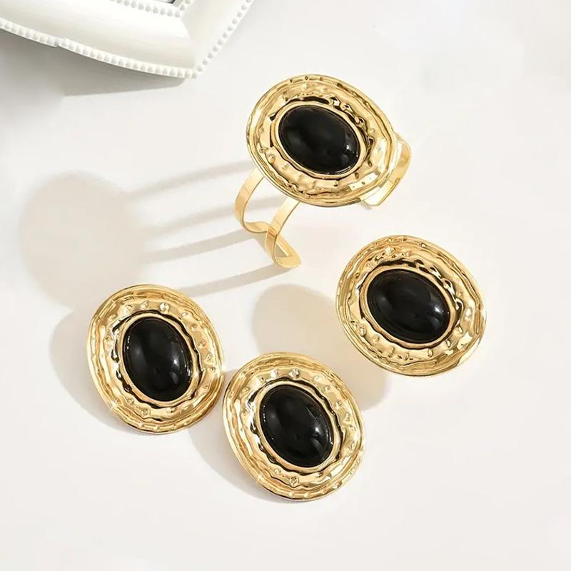 Vintage Oval Irregular Inlaid Diamond Black Metal Wind Temperament Ring Bracelet Stud Earrings Set