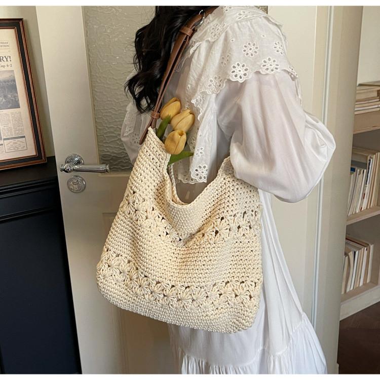 IELGY Hollow Woven Large-Capacity Commuter Tote Bag Seaside Vacation One-Shoulder Messenger Beach Bag