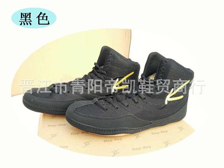 

Новые с фабрики туфли, борцовки, борцовские ботинки, осенние туфли, красные, черные и синие, пара в наличии. 45 чёрный