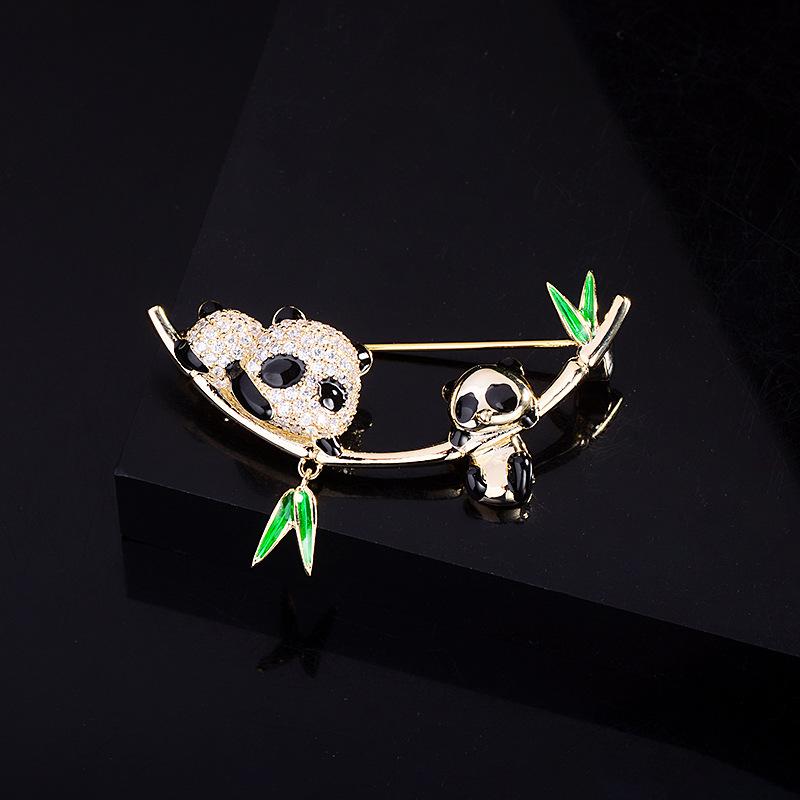 

Китайский стиль национальное достояние милая циркониевая панда брошь булавка рафинированная медная эмаль бамбуковый лист одежда с аксессуарами золотой