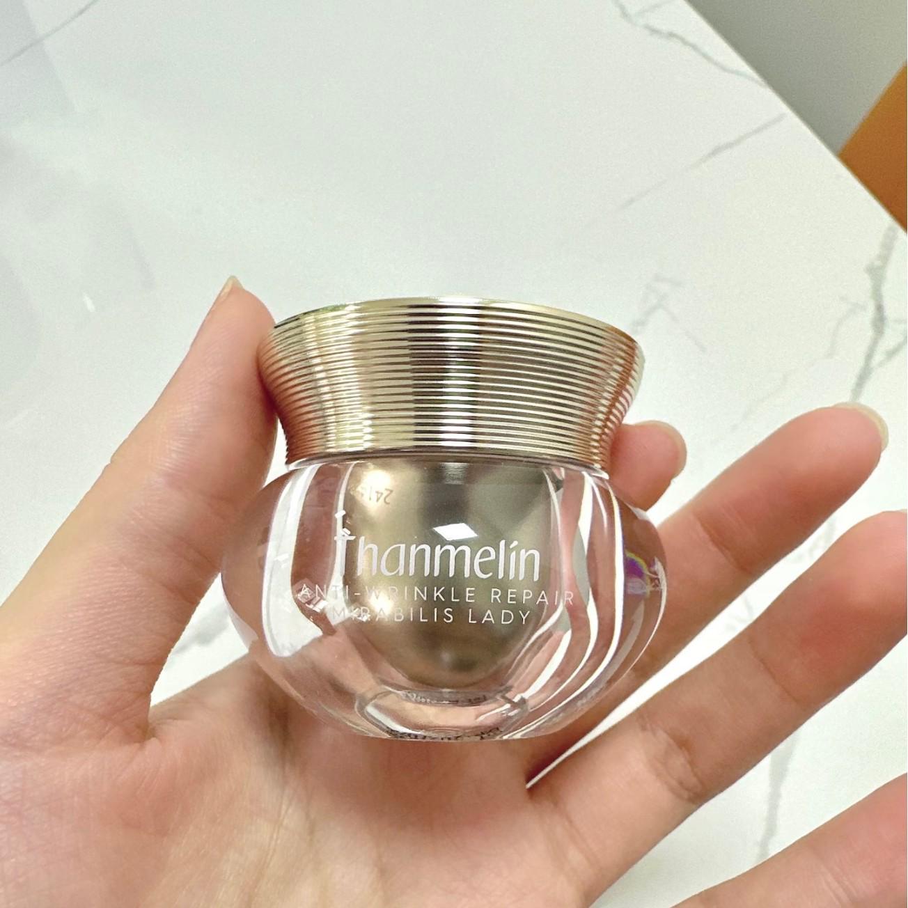 Vanity Fair Lady Precious Moisturizing & Repair Cream - 8g Sample