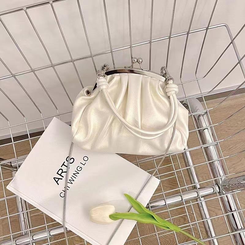 New Girl Cute Pleated Clip Gift Bag High-end Chain Bag Portable Messenger Bag Dumpling Bag