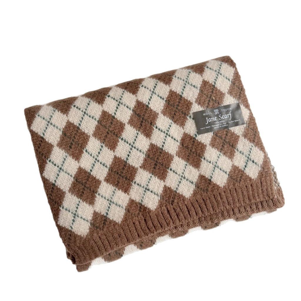 Japanese retro burgundy rhombus plaid wool scarf women's winter warm versatile college style knitted scarf tide