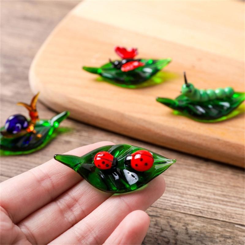 Collectible Art Glass Miniature Glass Insect Figure Animal Miniature Figurines Ornament Green Leaf Insect Statues