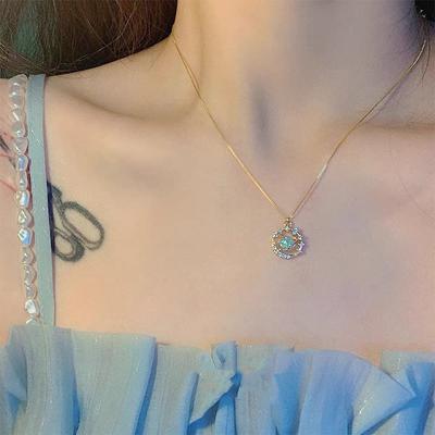 Gouden Kleur Vintage Fantasie Planeet Kosmos Astro Bal Saturnus Ketting Voor Vrouwen Wereldbol Kleurrijk Hanger Sieraden Accessoires