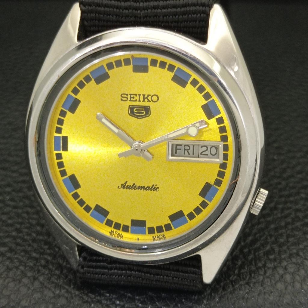 AUTOMATIC 7009A VINTAGE SEIKO 5 JAPAN MENS GOLDEN COLOR DIAL WATCH A701665-5 R206c-a701665
