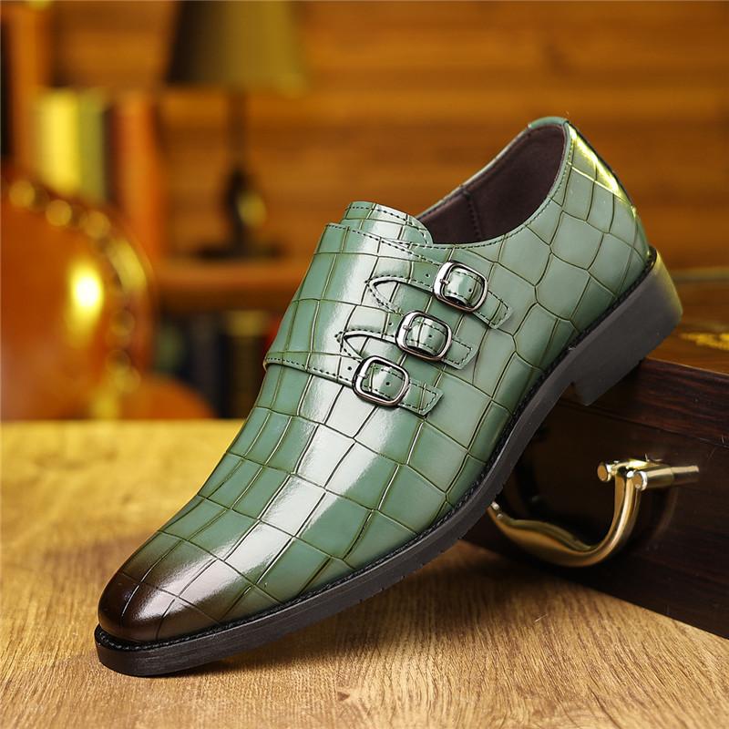 New British Buckle Monk Strap Loafers Pointed Crocodile Pattern Shoes For Men Designer Formal Wedding Dress Homecoming Footwear