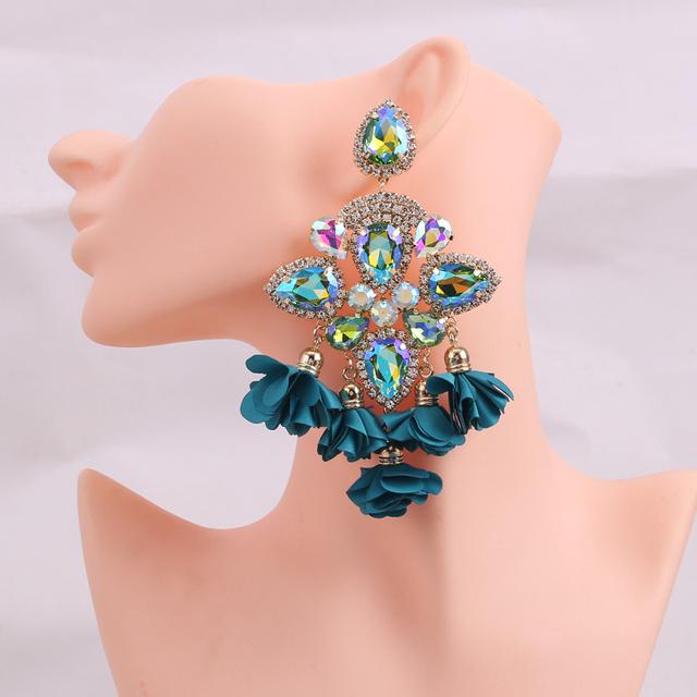 Aretes De Mujer Modernos Módní náušnice kapkové náušnice pro ženy Květinový střapec Náušnice Svatební Brincos šperky Dívka Dárky