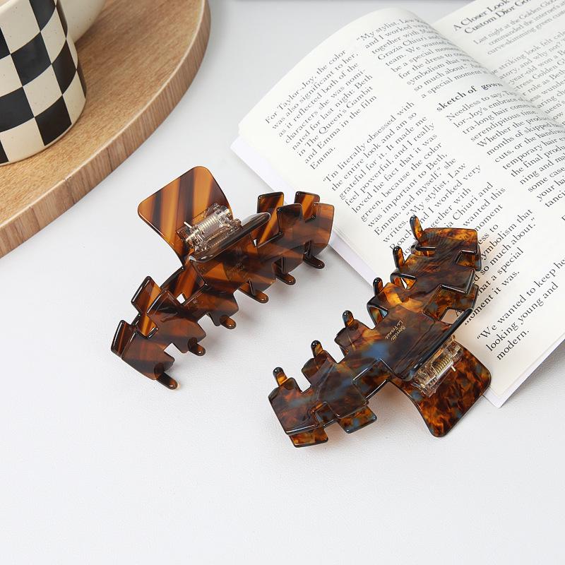 2024 French Minimalist Large Acetate Claw Hair Clip for Women – Strong Grip, High-End Shark Style