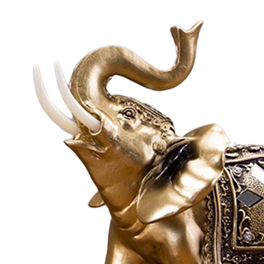 Statue Golden Sculpture Resin Feng Shui Figurine for Car Shelf Cafe Shopwindow Decor