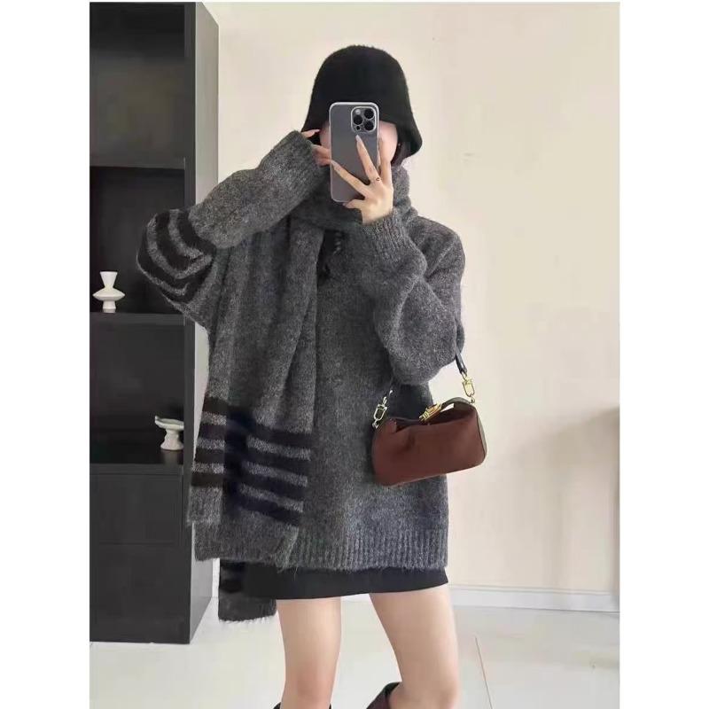 Autumn and Winter New Pullover Knitted Sweater Women's Retro Scarf Two-piece Set Loose Casual Knitted Sweater Women
