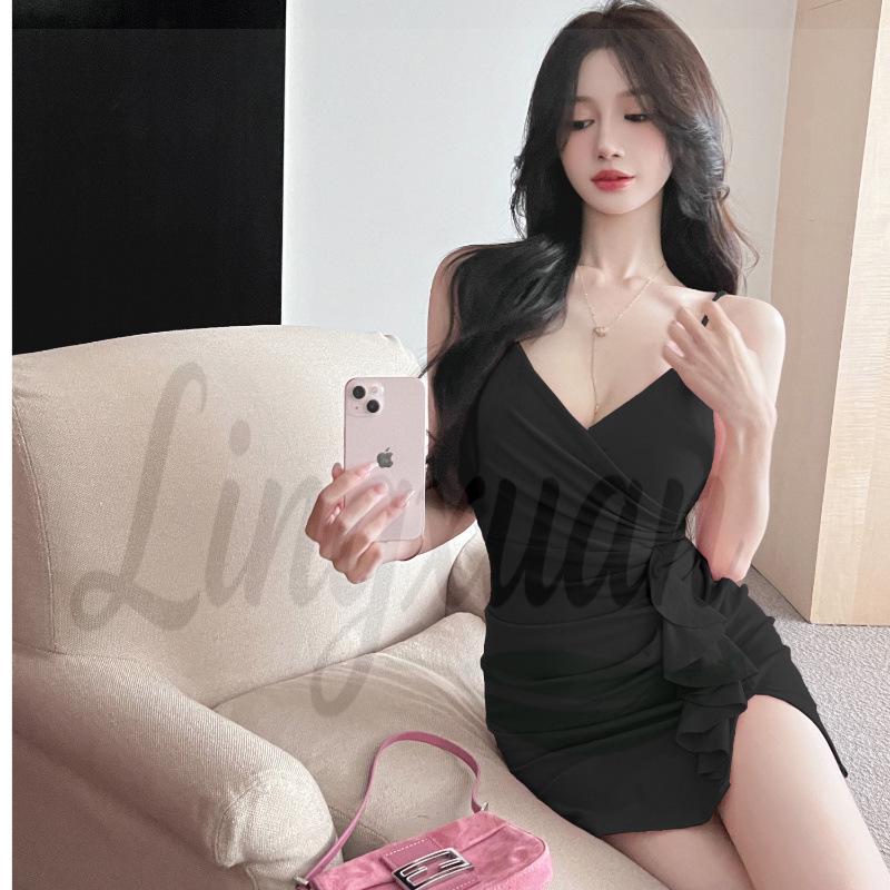 Spicy Girl V-Neck Ruffled Bodycon Dress with Irregular Pleats