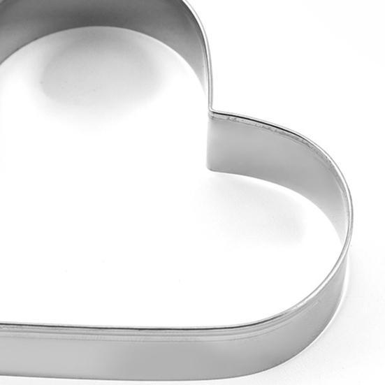 Yousheng 5Pcs Cake Mold Smooth Surface Wide Application Stainless Steel Heart Shape DIY Paste Mold Baking Accessories