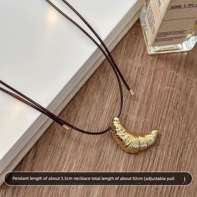 

Корейский Стиль Круассан Черный Кожаный Шнурок Ожерелье Женское Модное Доступная Роскошь Нишевый Темперамент Длинная Цепочка-Подвеска для Свитера Украшение Gold Cougar Necklace