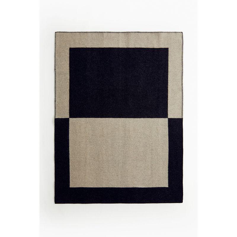 

HM Home Bedding Blanket Fall New Arrival Fashion Brushed Wool Blended Red Blanket 1214398 Black/Colorblock 130x170