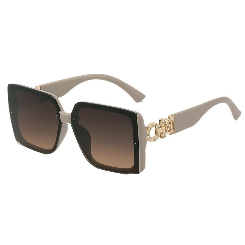 New large-frame square female alphabet light luxury sunglasses, European and American high-end face-showing small-point diamond sunshade sunglasses