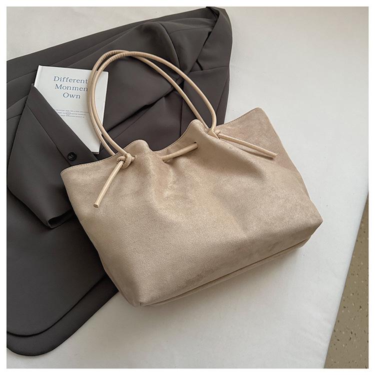 Large capacity retro suede tote bag women's 2025 new casual fashion shoulder bag niche versatile underarm bag