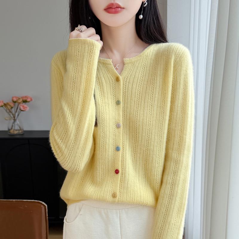 Women's Slim Fit Ribbed 100% Wool Knitted Cardigan – Round Neck, Long Sleeve, Flattering Autumn/Winter Sweater