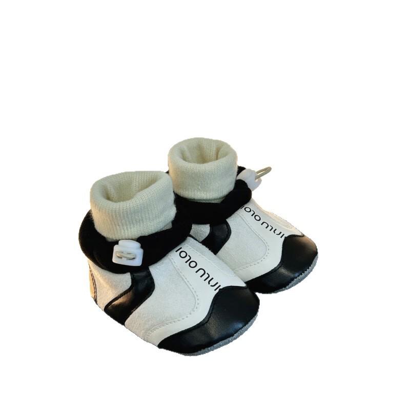 Non-Slip Baby Pre-Walker Shoes for 0-1 Year Olds - Soft Bottom, Spring/Autumn, Secure Fit for Newborns & 3-6 Month Boys & Girls