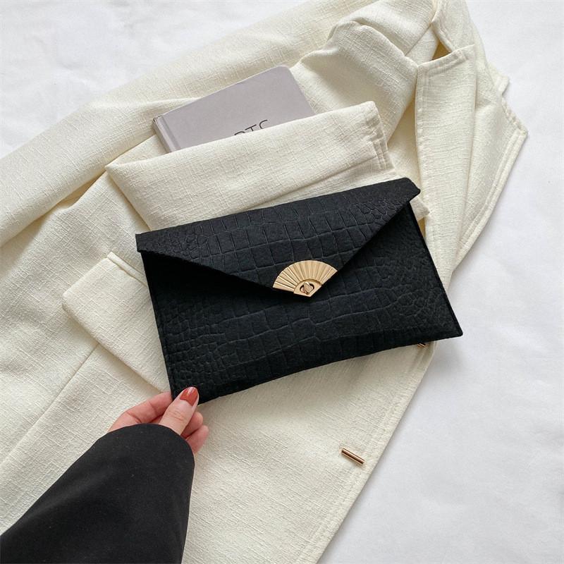 Stylish Vintage Fashionable Handheld Clutch Purse Trendy Envelope Bag For Women In Black Green Khaki Or Fuchsia Colors