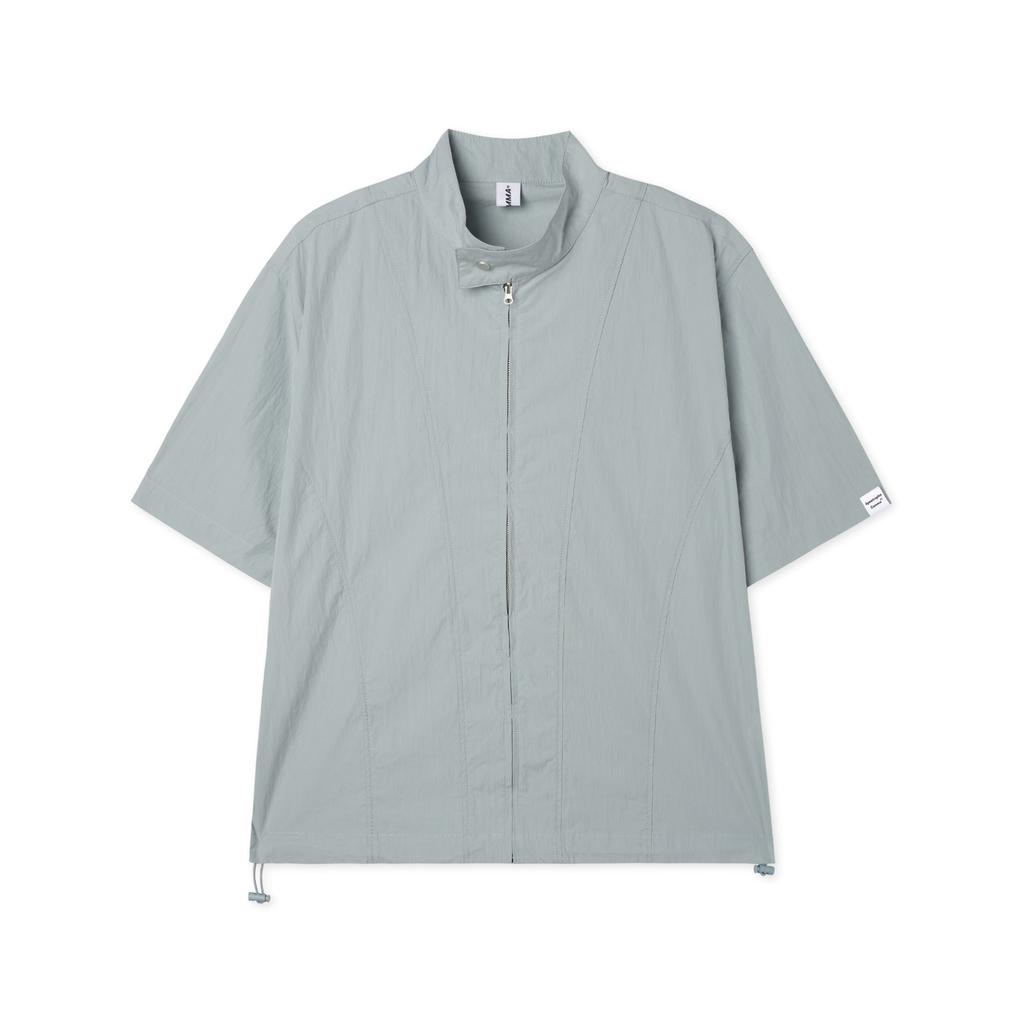 APOSTROPHE COMMA Reversible Label High-Neck Zip-Up Short-Sleeve Shirt_Dark Gray