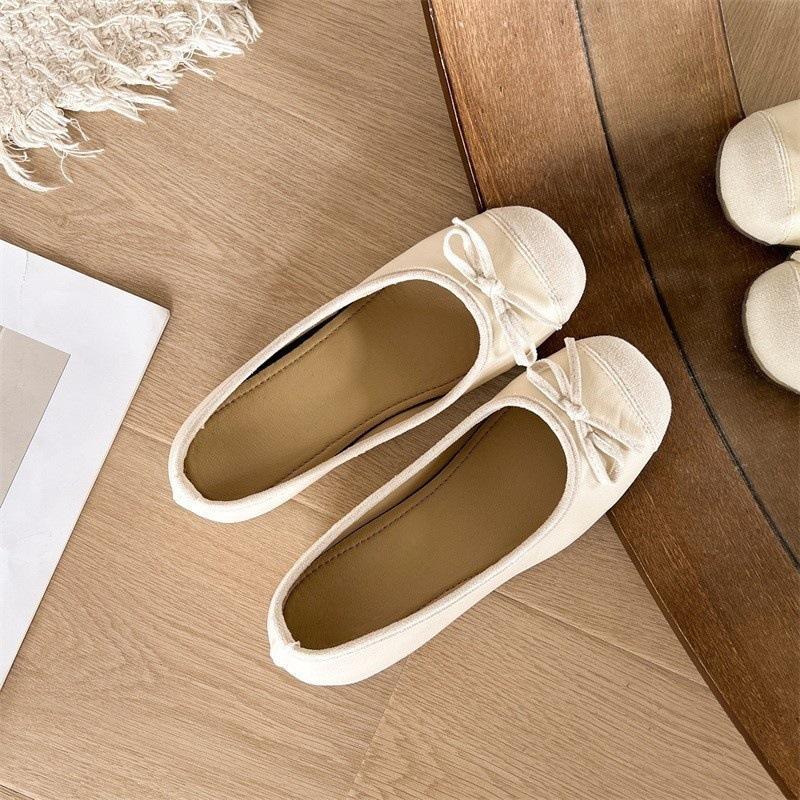 Bow square head flat sole shoes women's summer 2025 new retro versatile silver light mouth gentle beanie shoes