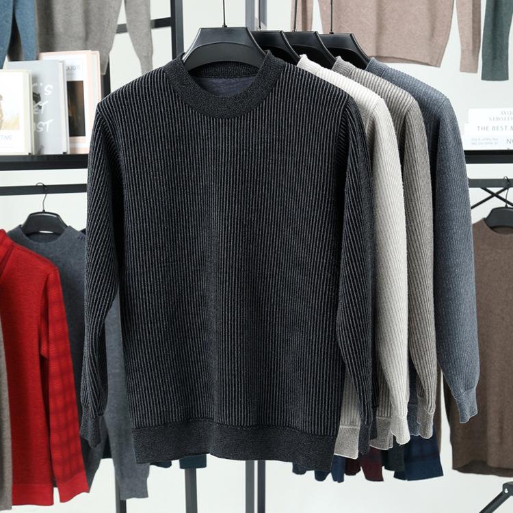 2025 Winter Men's Plus Velvet Round Neck Sweater: Casual, Simple, Warm Knitwear for Middle-Aged Comfort