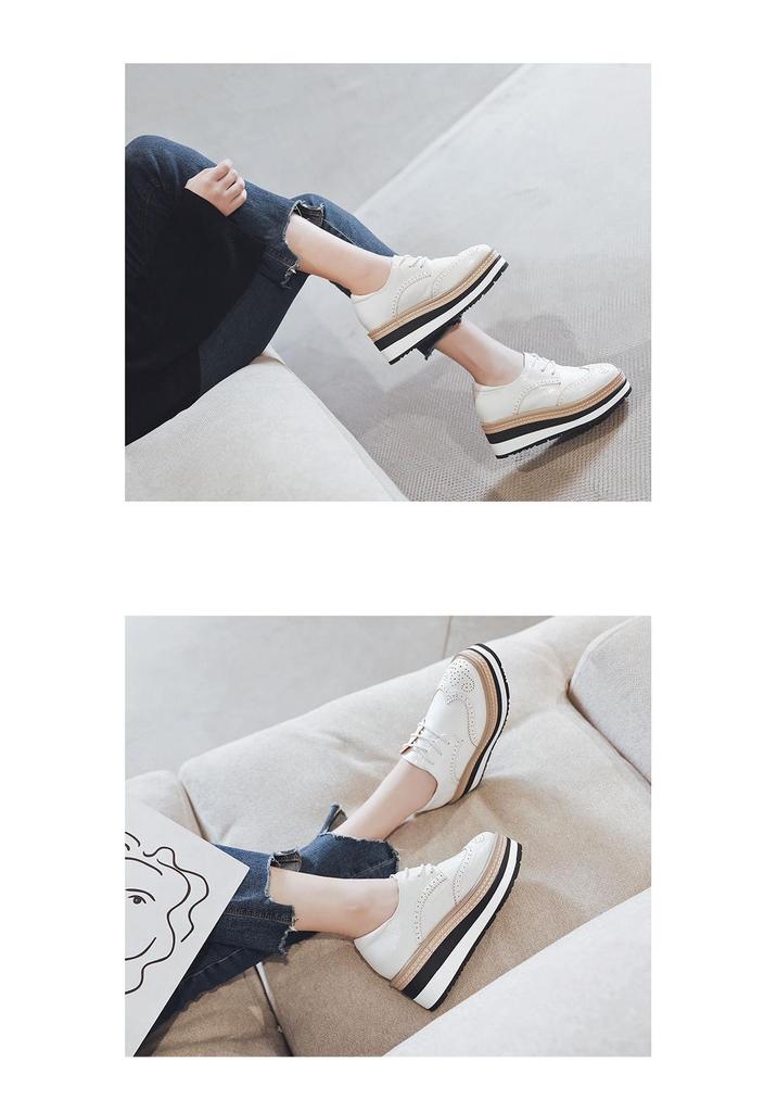 Autunno 2026 Scarpe Basse da Donna Stile Britannico Brogue Intagliate con Lacci Piattaforma
