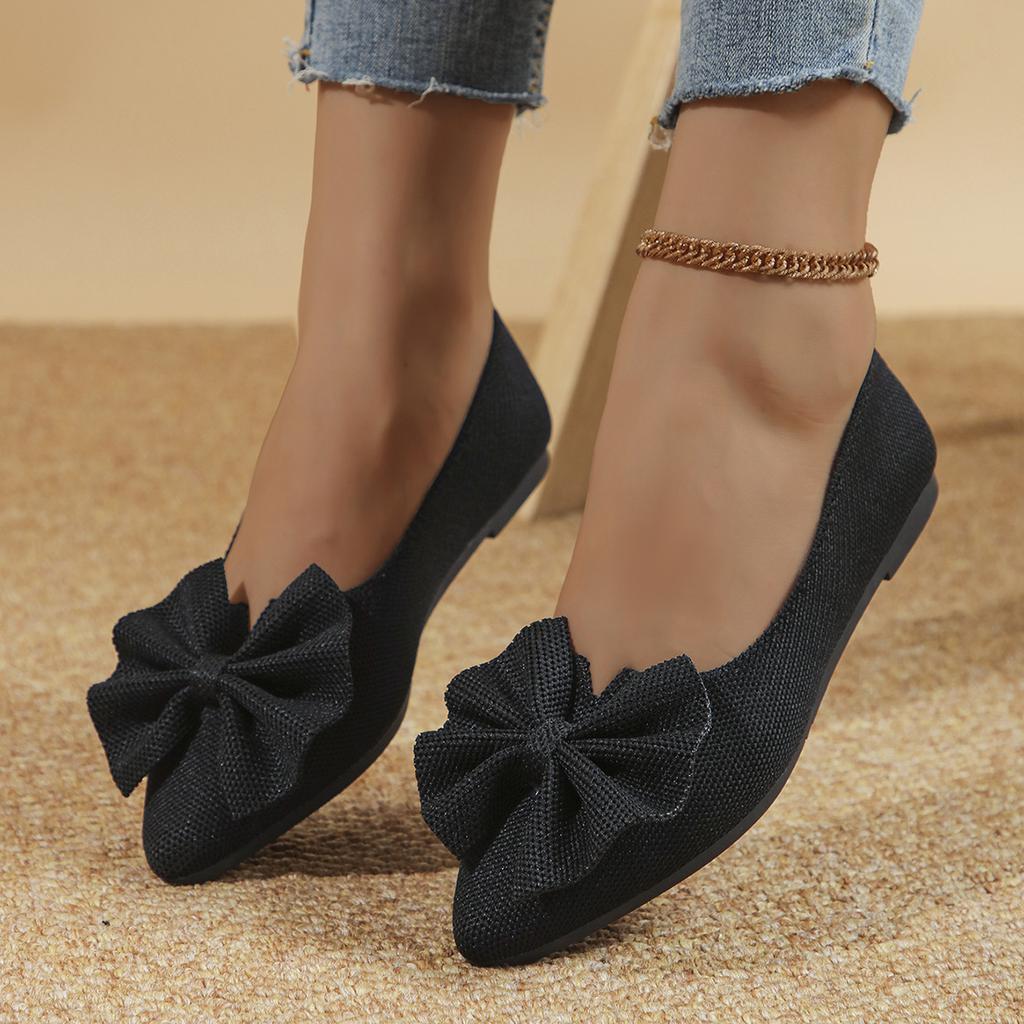 Flat-bottomed fly-woven single shoes 2025 new large-size pointed head shallow mouth bow foot cover four-season comfortable Doudou shoes women