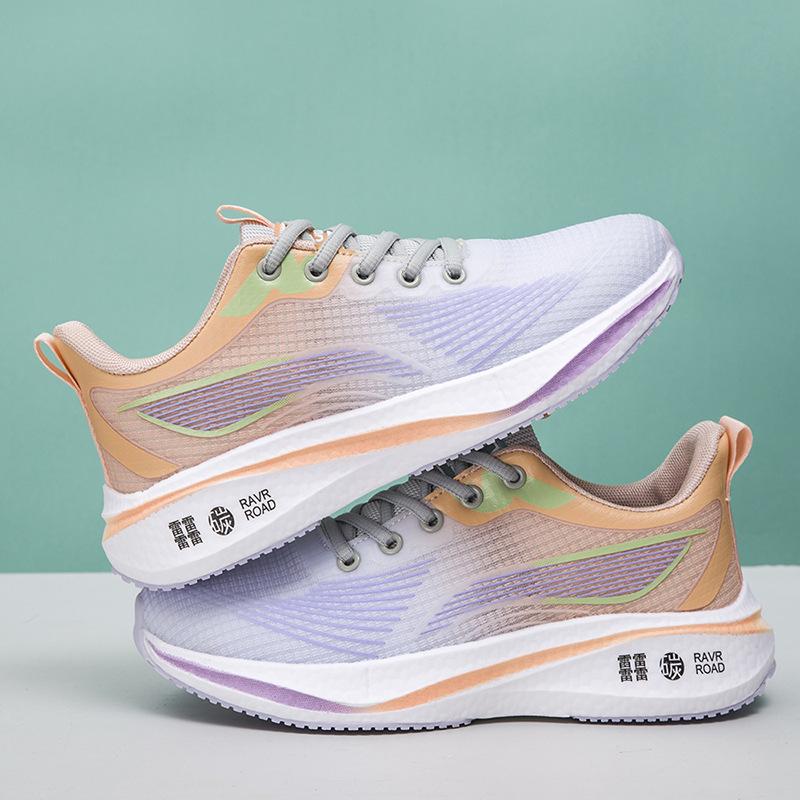New casual 2024 summer running shoes men's and women's comfortable sports shoes breathable lightweight trendy casual running shoes