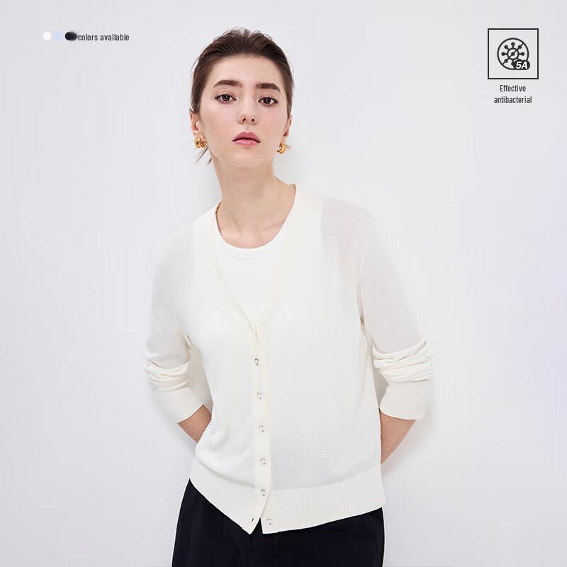 Navigare Women's V-Neck Knit Cardigan